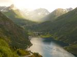 zicht vanaf Adelaarsweg op Geiranger