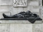 monument Wellington met slapende soldaat